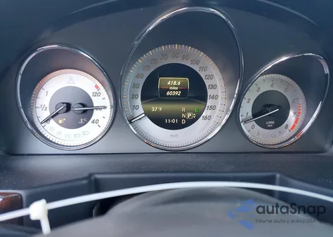 2014 Mercedes-Benz Glk 350 4Matic z USA, uszkodzony, nr VIN WDCGG8JB7EG291243